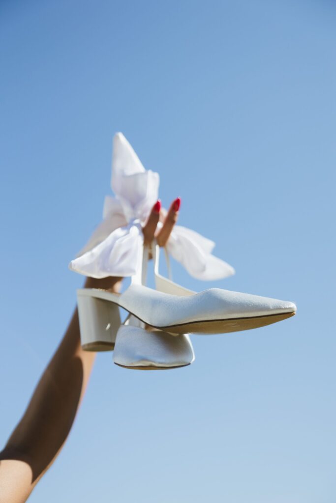 wedding details in a stress free wedding timeline