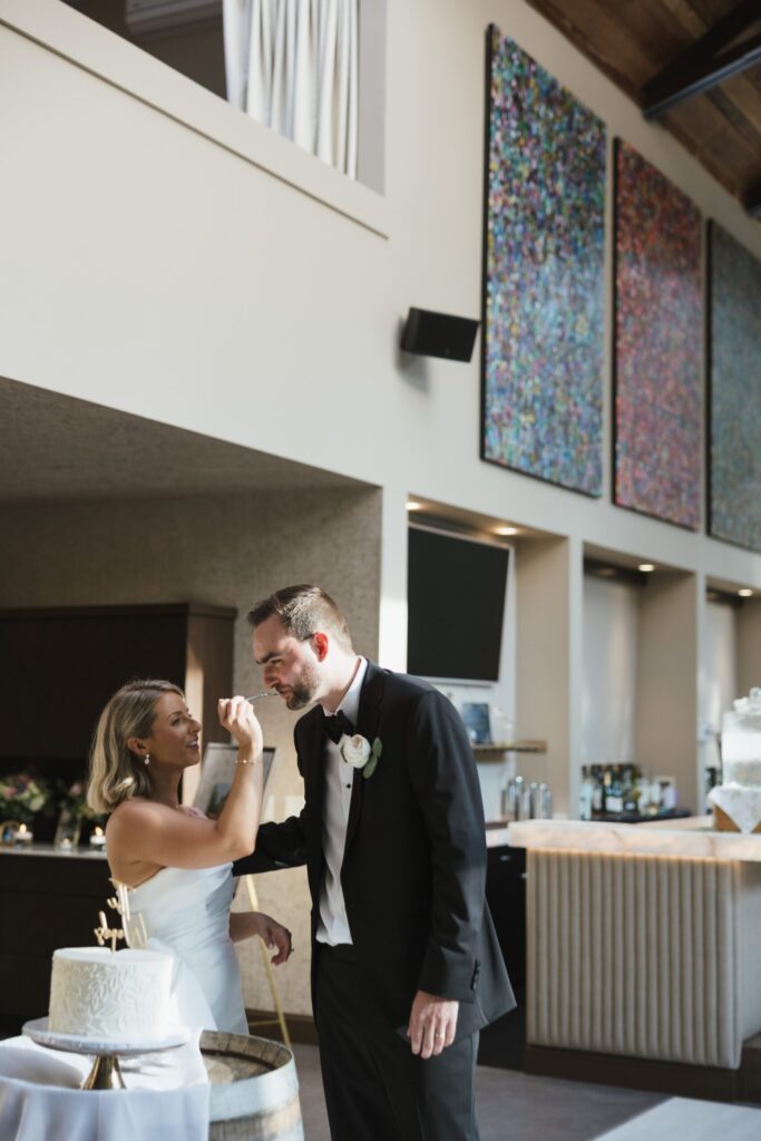 summer wedding in ohio cake cutting