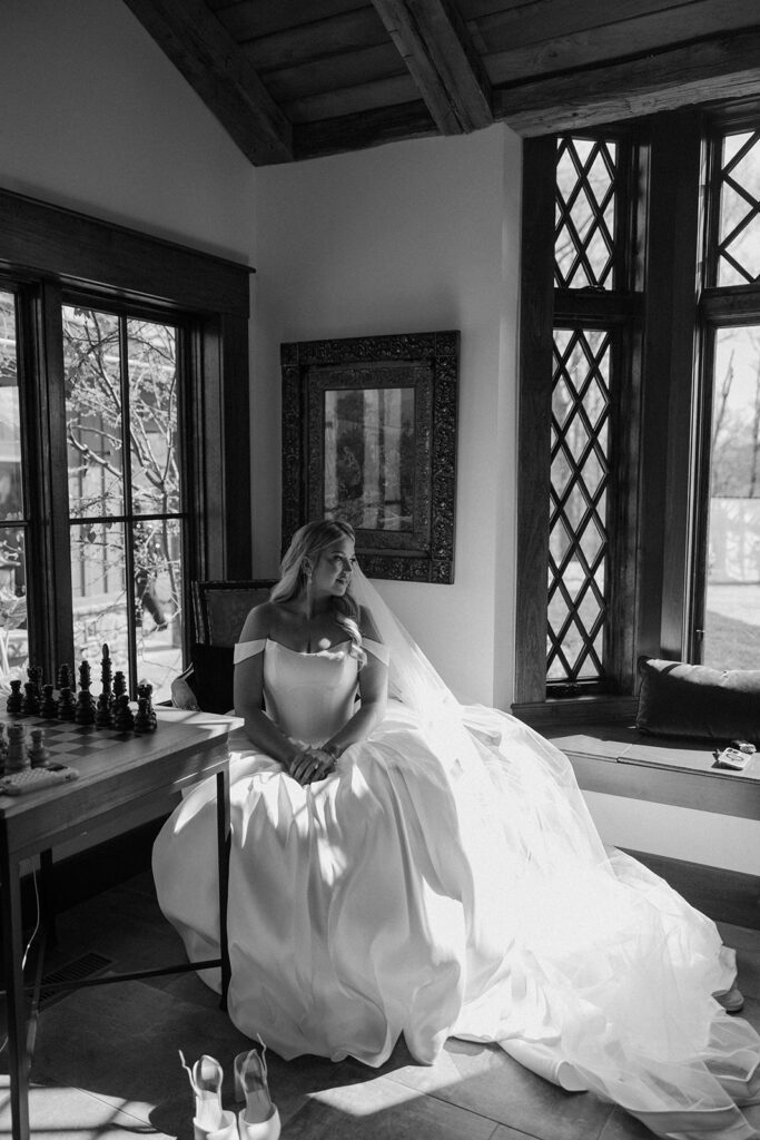 bride getting ready photos